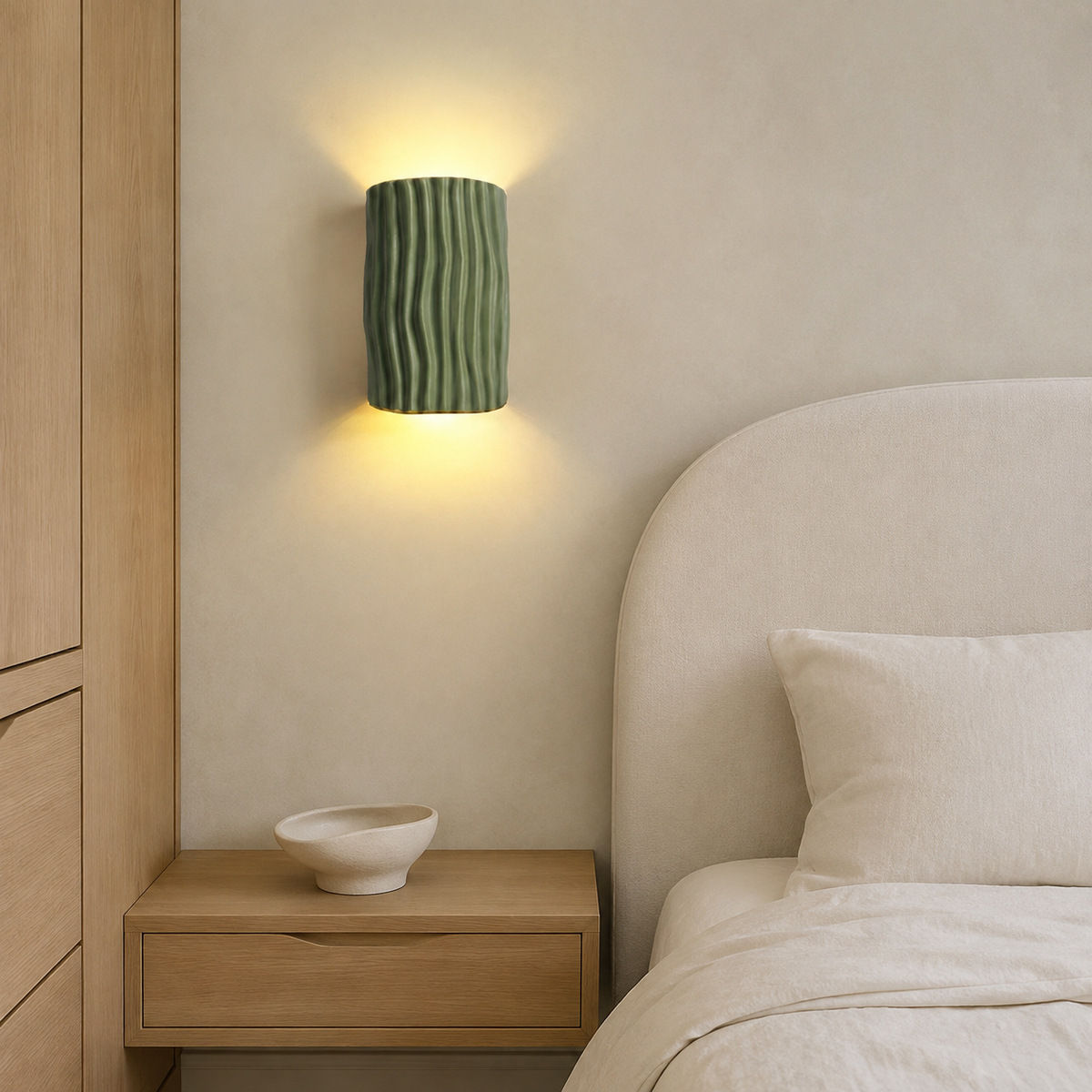 Fluted Resin Wall Sconce